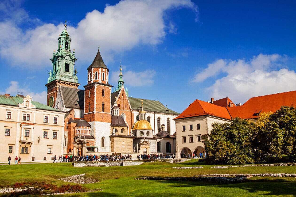 wawel-hill-with-cathedral-krakow